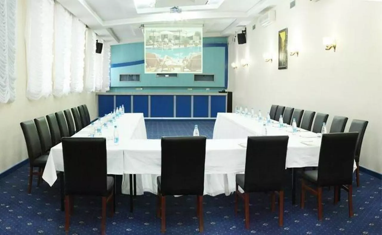 AMBASSADOR_SHABAVIZ (9).jpg